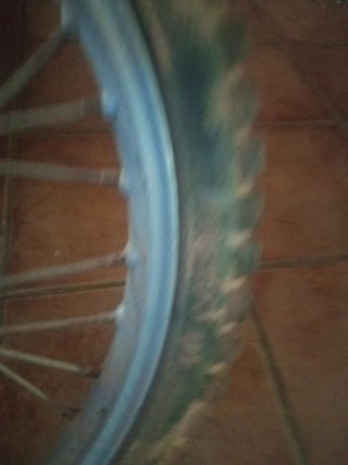 Rueda de moto con llanta Akront 2.5-21