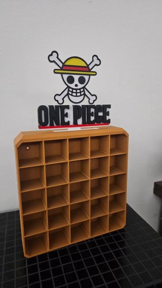 Expositor One Piece para Figuras Kinder