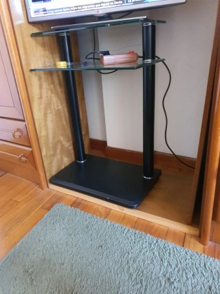 Mesa de TV Negra con Baldas de Cristal