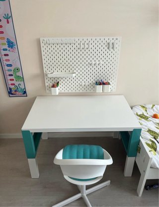 Escritorio Infantil con Panel Organizador