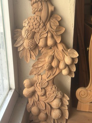 Guinarla de Pared de Madera Tallada . Sin decorar