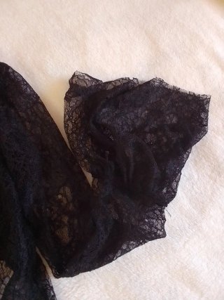 Blusa Negra de Encaje,blazers, pantalónes,faldas.