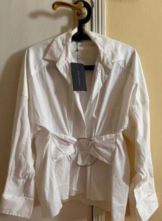 Blusa Negra de Encaje,blazers, pantalónes,faldas.