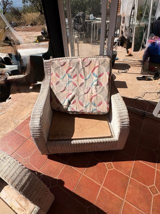 Conjunto sofá y sillones de mimbre para terraza