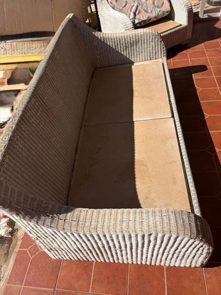 Conjunto sofá y sillones de mimbre para terraza