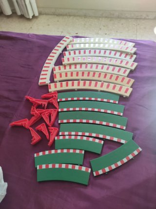 Accesorios Scalextric: Curvas y soportes