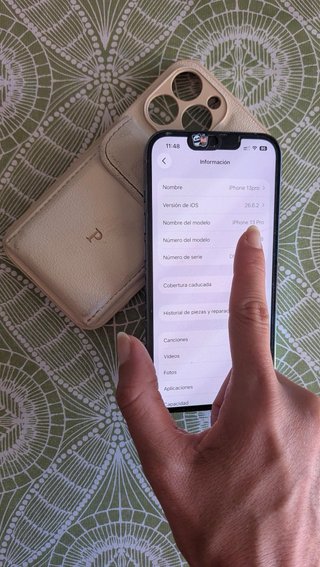 iPhone 13Pro 256GB y funda protectora con bolsillo