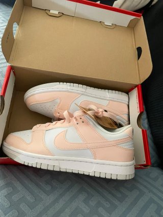 Zapatillas Nike Blancas y Rosas
