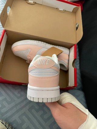 Zapatillas Nike Blancas y Rosas
