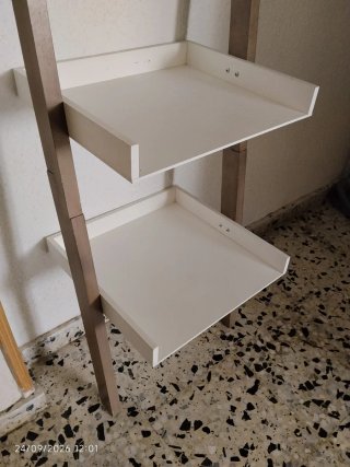 Estantería de Escalera de Madera