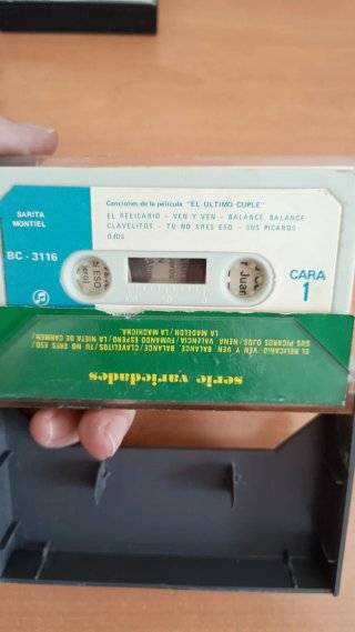 20 Cassettes Música Variada