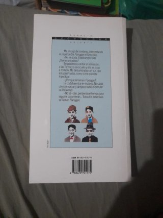 Libro Todos los detectives se llaman Flanagan