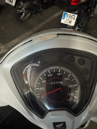 Honda Vision 110 Scooter Blanca