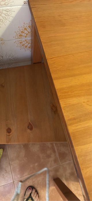 Mesa de cocina y 4 sillas de madera
