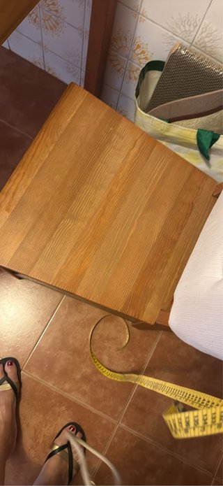 Mesa de cocina y 4 sillas de madera