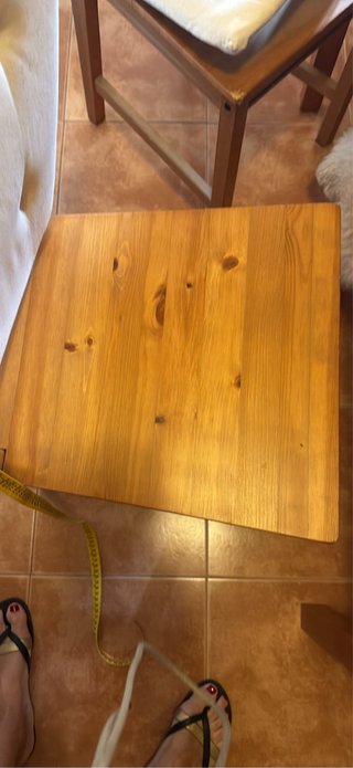 Mesa de cocina y 4 sillas de madera