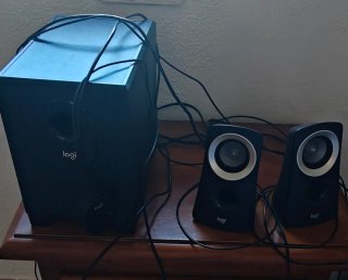 Altavoces Logitech Negros