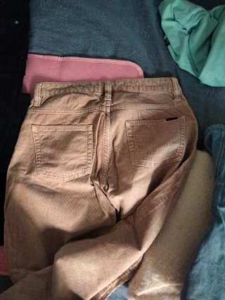 2 Pantalones Pana Acampanados Beige y Negro