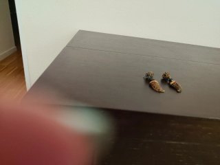 Pendientes con forma de colmillo