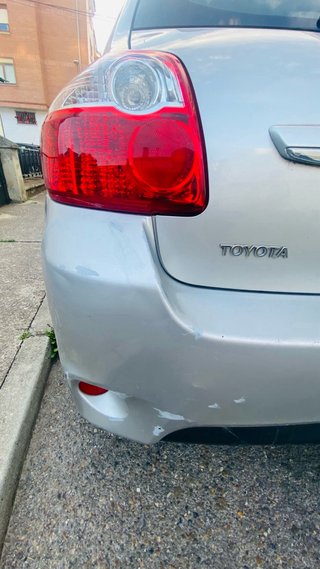 Toyota Auris 2011