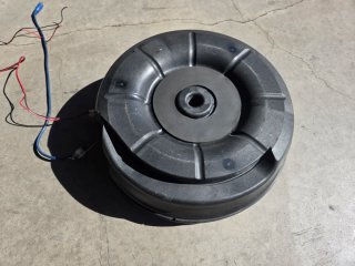 Subwoofer Bose Autoamplificado con cableado Instal