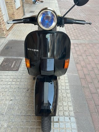 Vespa PX 200 Negra