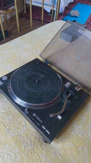 Tocadiscos DJ Akiyama DJ-1200B