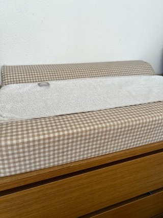 Cambiador bebé estampado cuadros