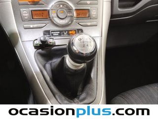 Toyota Auris 1.33 VVT-I Dual Live 74 kW (101 CV)