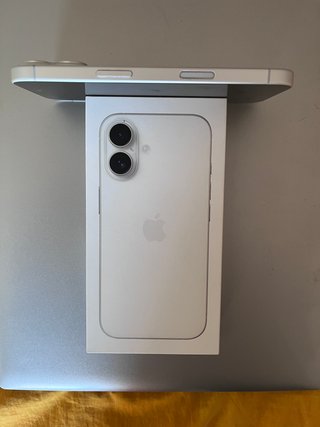iPhone 16