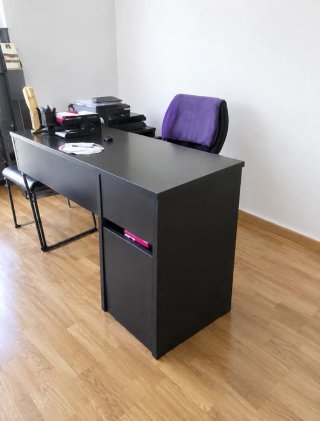 Escritorio Negro
