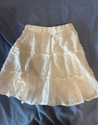 Falda New Yorker blanca