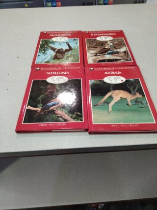 Es una colección de 24 librod