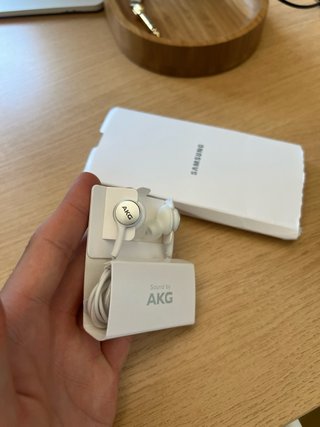 Auriculares AKG Tipo C