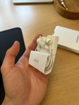 Auriculares AKG Tipo C