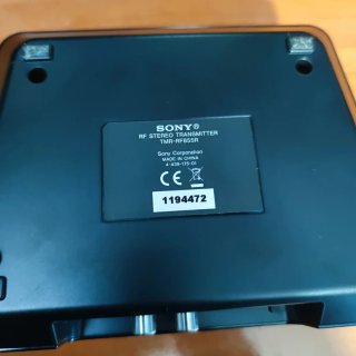 Auriculares Inalámbricos Sony MDR-RF855 con base.