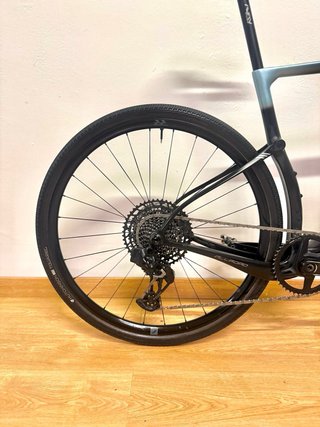 IMPECABLE BERRIA Gravel AXS Electrónico Talla L