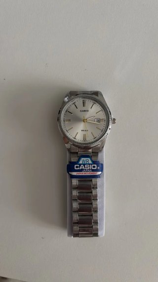 Reloj Casio Plateado