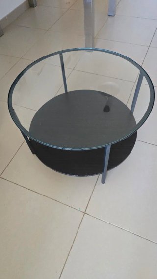 Mesa redonda cristal y madera.