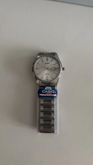 Reloj Casio Plateado
