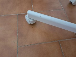 Silla de escritorio IKEA morada con ruedas