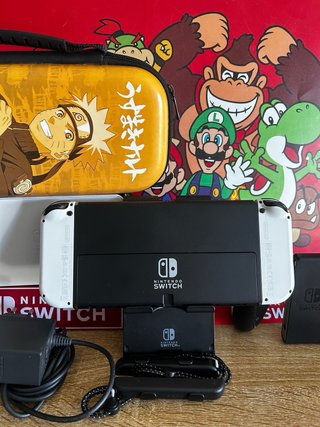 Nintendo Switch OLED BLANCA + accesorios