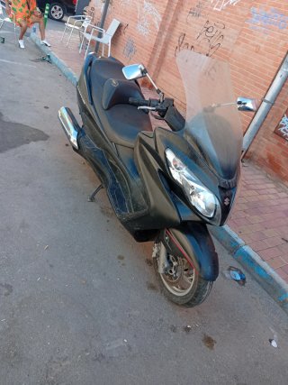 Suzuki Burgman 400cc Negra
