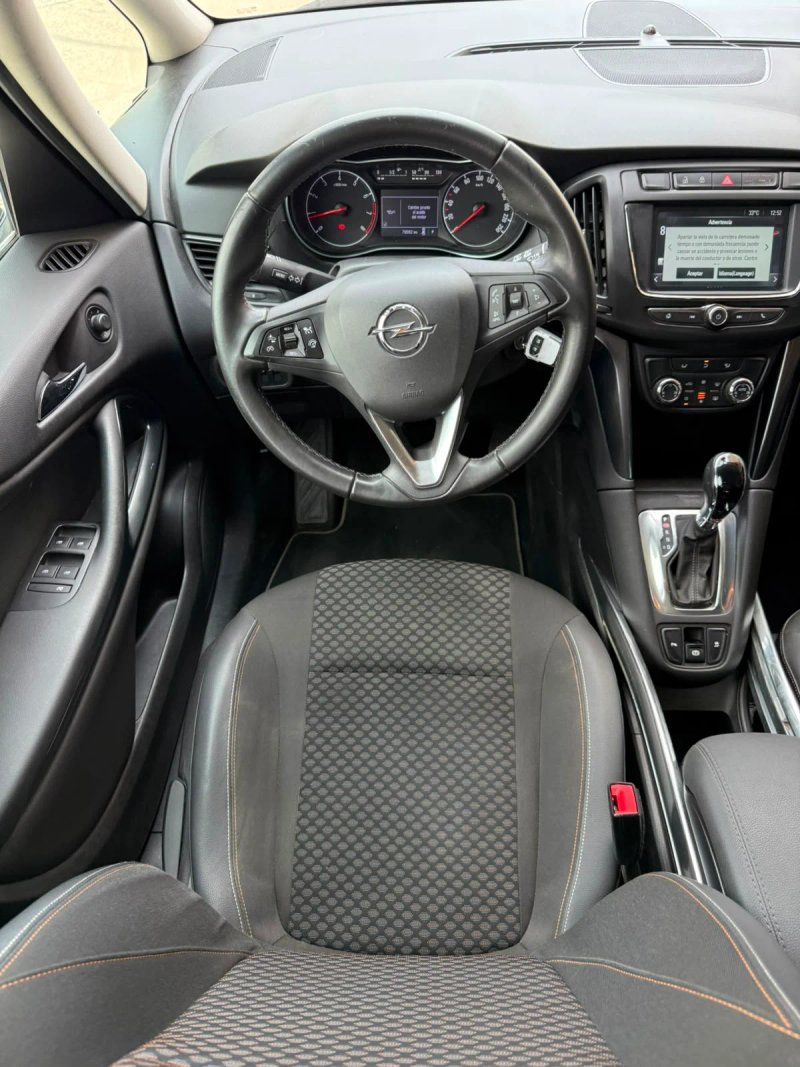 Opel Zafira 2018, foto 13