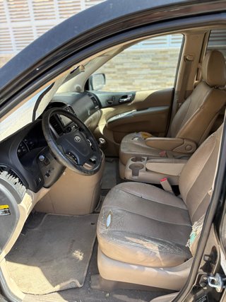 KIA Carnival 2011