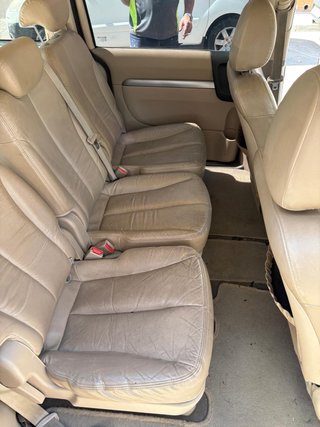 KIA Carnival 2011