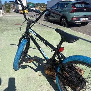 Bicicleta BMX Stolen Negra