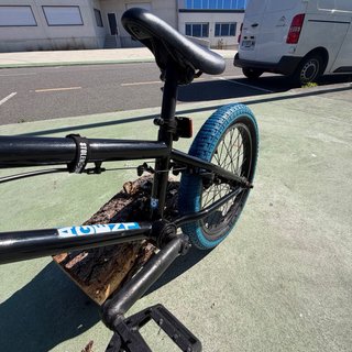 Bicicleta BMX Stolen Negra
