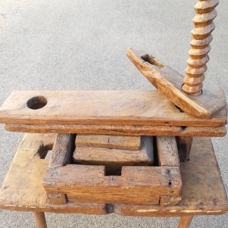 Prensa de Miel Antigua de Madera