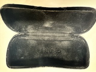 Funda gafas Chanel acolchada